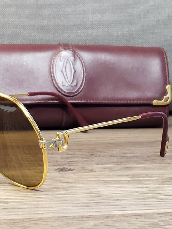 Cartier Santos Vendôme Aviator Sunglasses – Vintage Authentic Gold Frame w/ Case main image 9